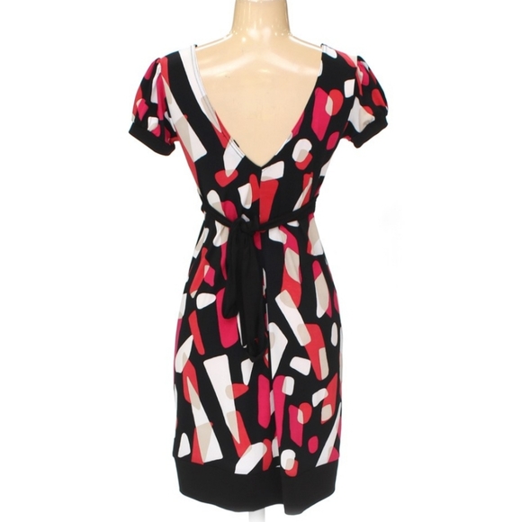 City Triangles Dress - Picture 2 of 2